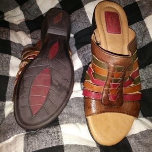 gorgeoS SIZE 8M Clarks sabdalS LaDieS!